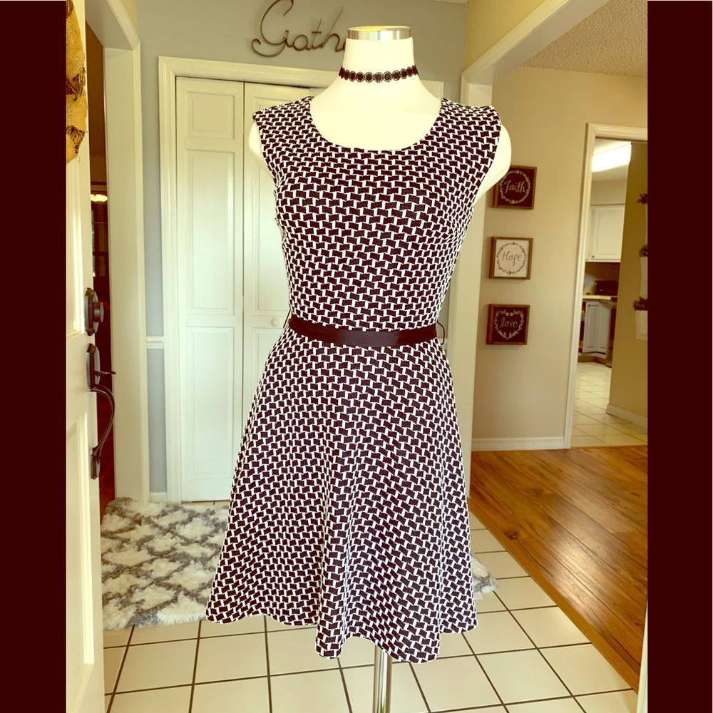 🌟Black & white midi dress🌟